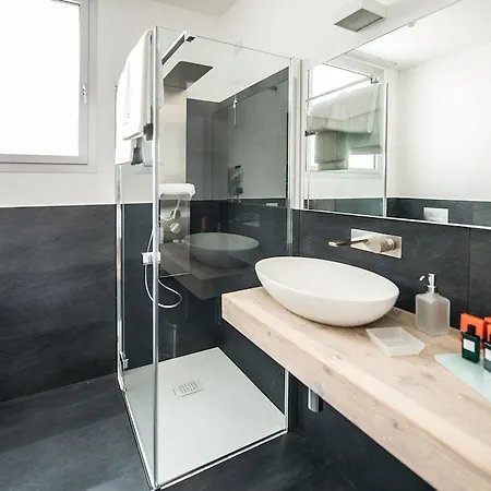 Capo Torre & * Albisola Superiore