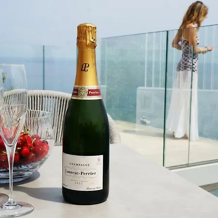 Capo Torre & Apartman *