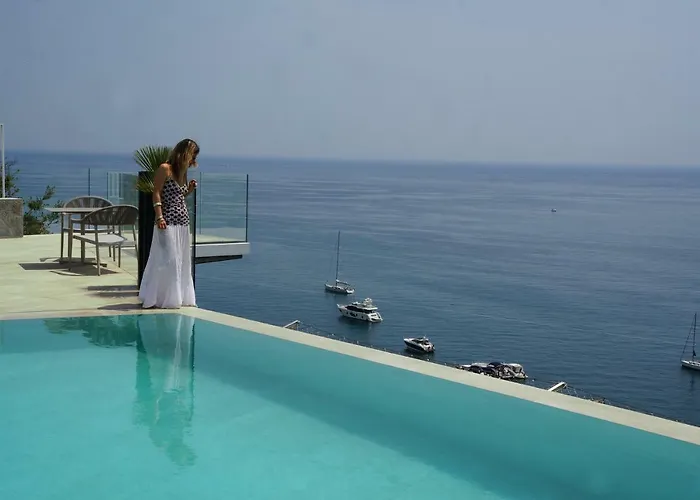 Capo Torre & Apartman Albisola Superiore