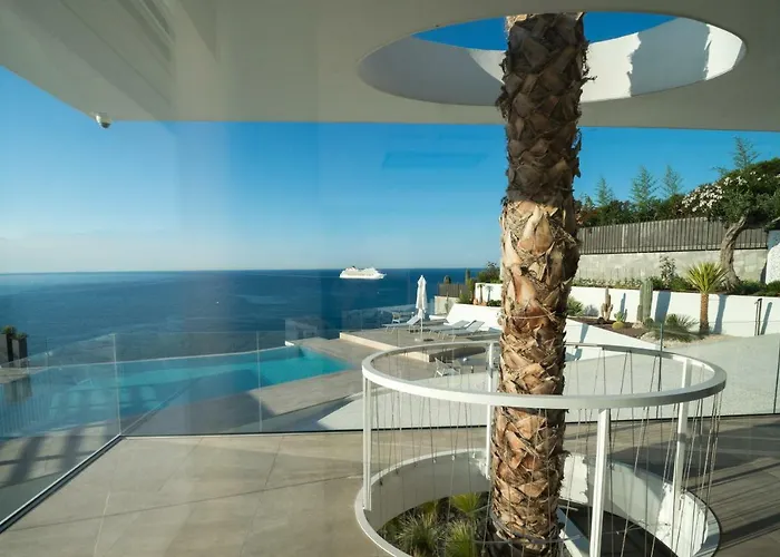 Capo Torre & Apartman